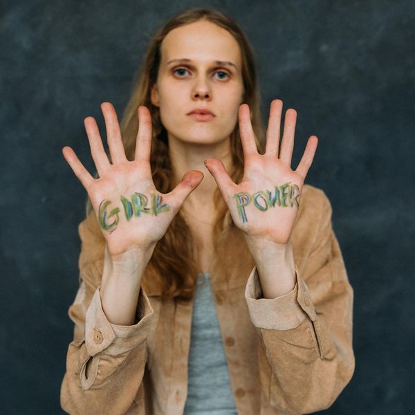 Silhouette of a person showing points of positive change in shoulders, back, and mind.